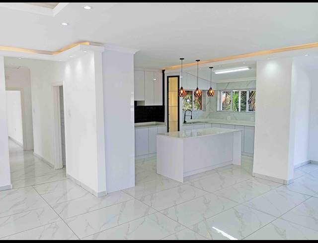 3 BEDROOM HOUSE FOR SALE IN BLUFF
